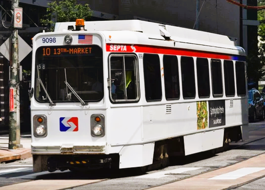 A photo of the SEPTA Route 10 bus