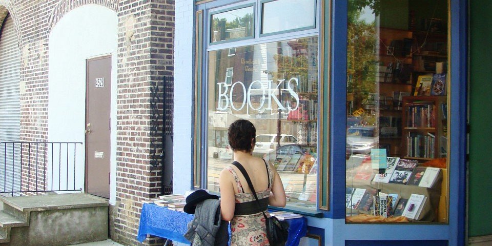 Exterior of Bindlestiff Books